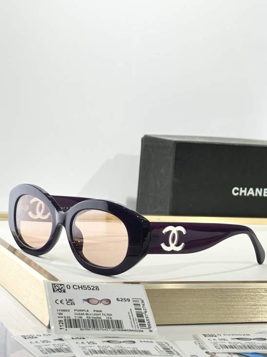 Picture of Chanel Sunglasses _SKUfw76989929fw
